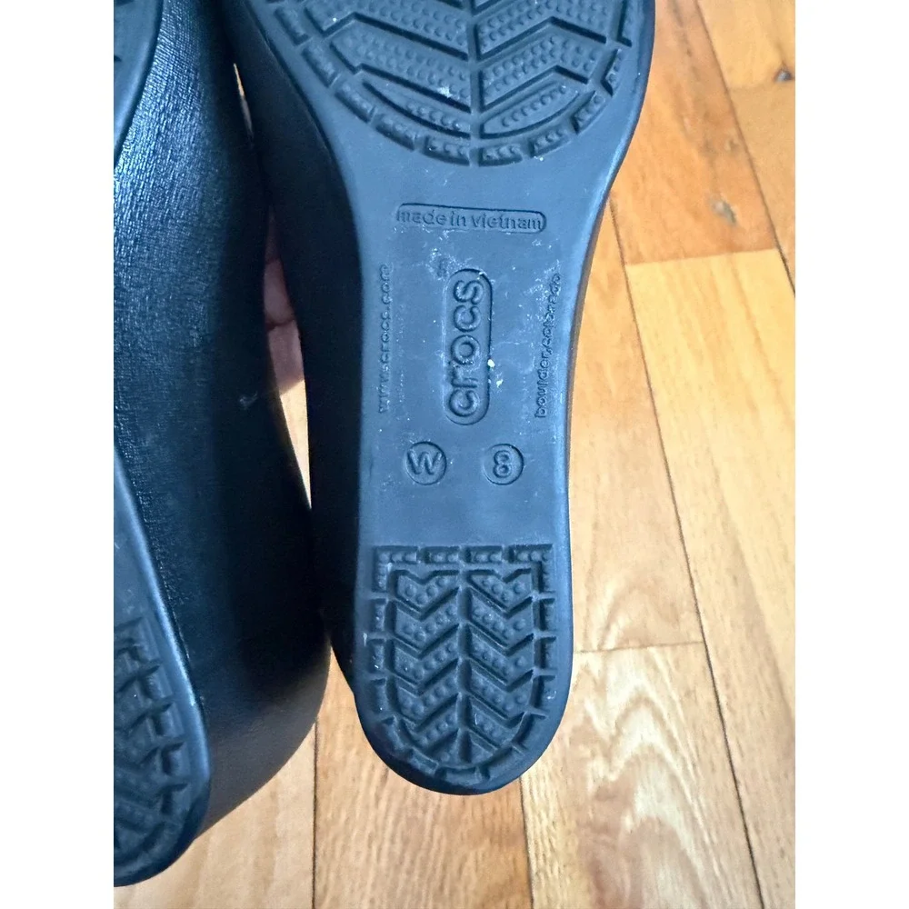 Crocs Women Wedge Cap Toe Slip on Rubber Shoes Sz 8 Black‎